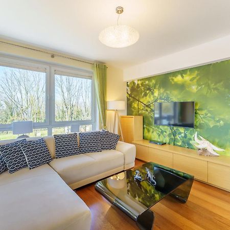 Seaside Apartment With Parking & Ac - 150 M To The Beach By Noclegi Renters Miedzyzdroje Extérieur photo