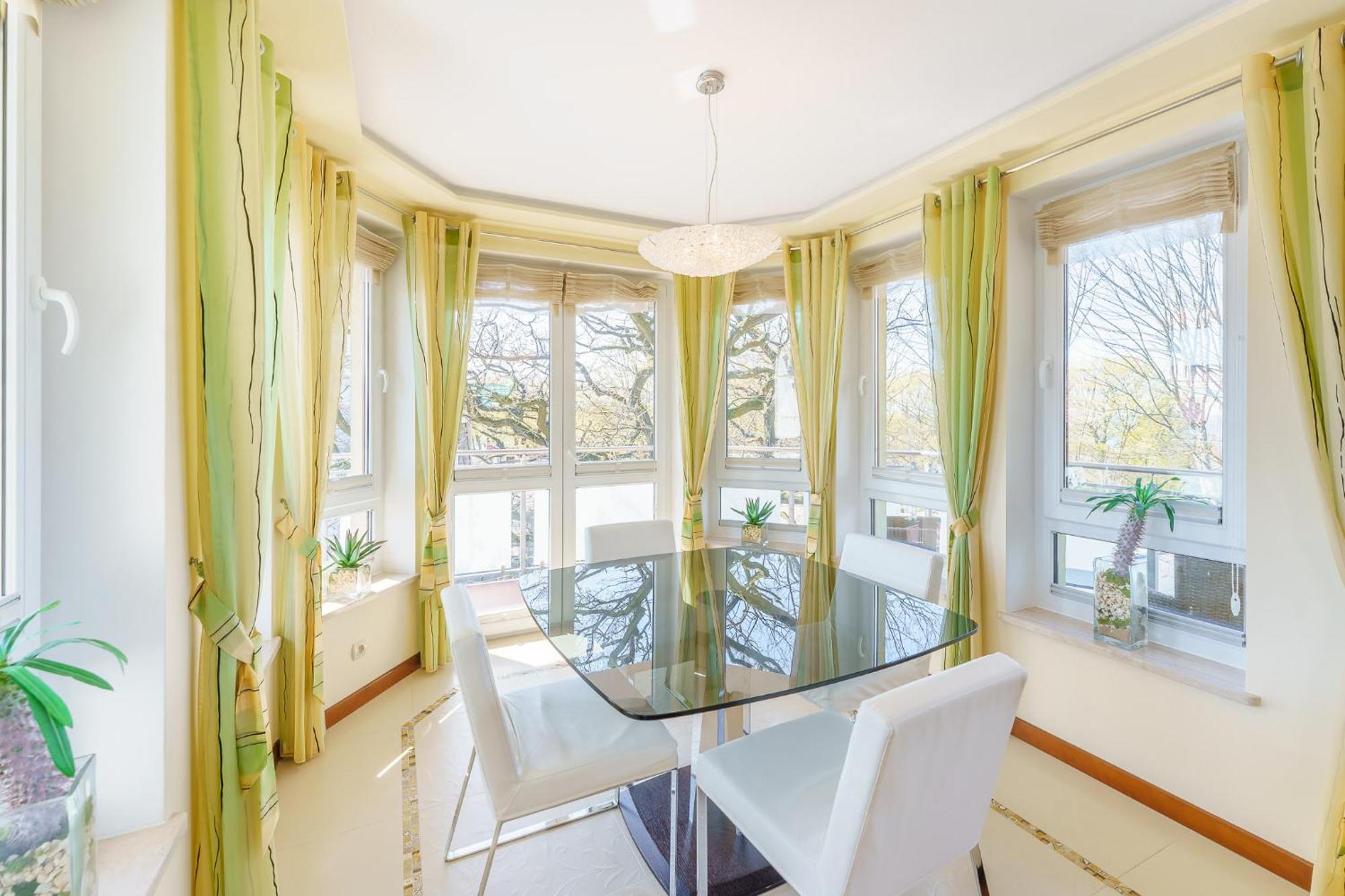 Seaside Apartment With Parking & Ac - 150 M To The Beach By Noclegi Renters Miedzyzdroje Extérieur photo