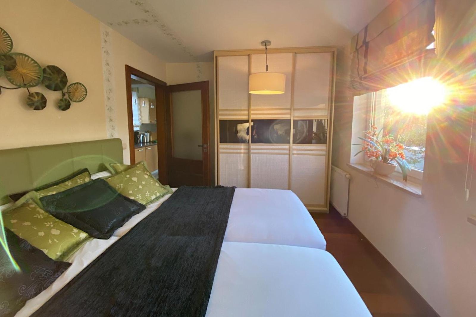 Seaside Apartment With Parking & Ac - 150 M To The Beach By Noclegi Renters Miedzyzdroje Extérieur photo
