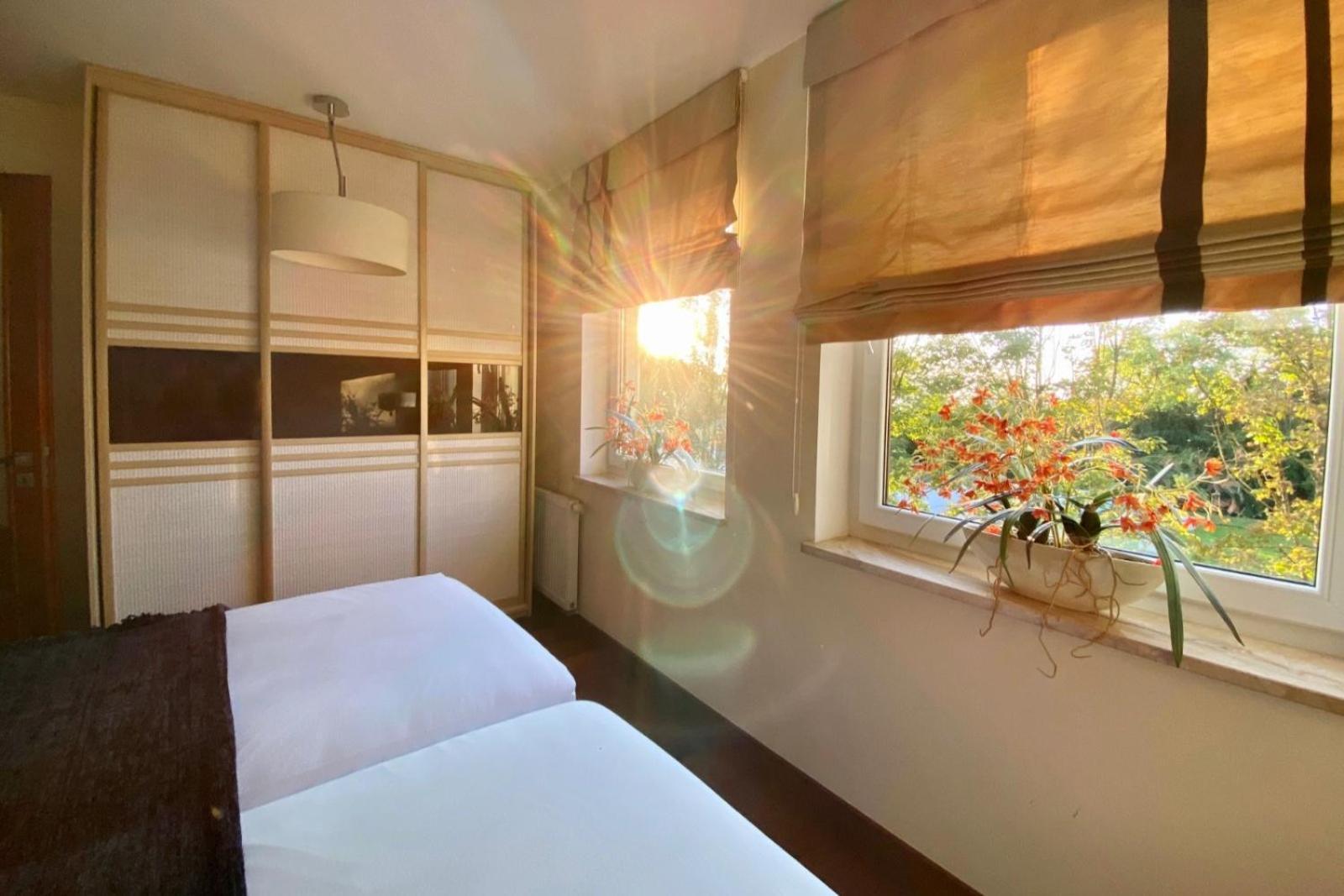 Seaside Apartment With Parking & Ac - 150 M To The Beach By Noclegi Renters Miedzyzdroje Extérieur photo