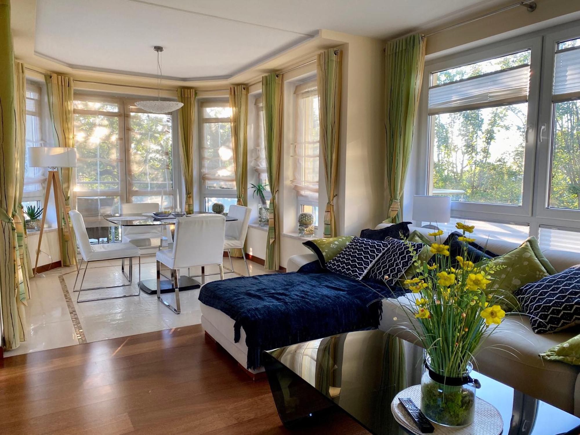Seaside Apartment With Parking & Ac - 150 M To The Beach By Noclegi Renters Miedzyzdroje Extérieur photo